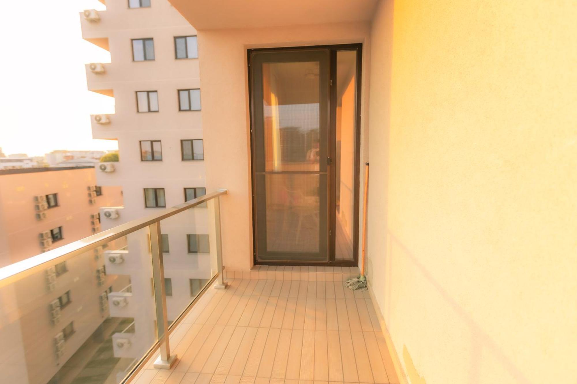 Sunset Apartment - Central Apt With Rooftop Garden Bukareszt Zewnętrze zdjęcie